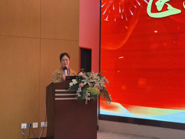荣耀汇聚，共鉴成长——四川泌尿外科医院2024年度表彰大会圆满举行