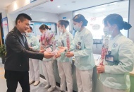 “三八”国际妇女节 情系巾帼 ——川泌院领导慰问全体女职工