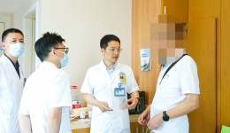 成都跑步达人查出肾肿瘤 机器人成功保肾